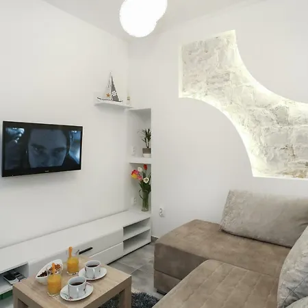 Luigi Apartment